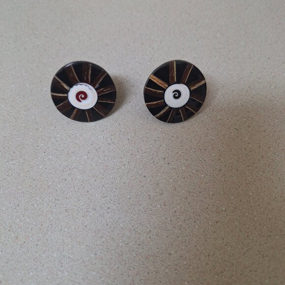 TWO FASHION RINGS. - Picture 3 of 4